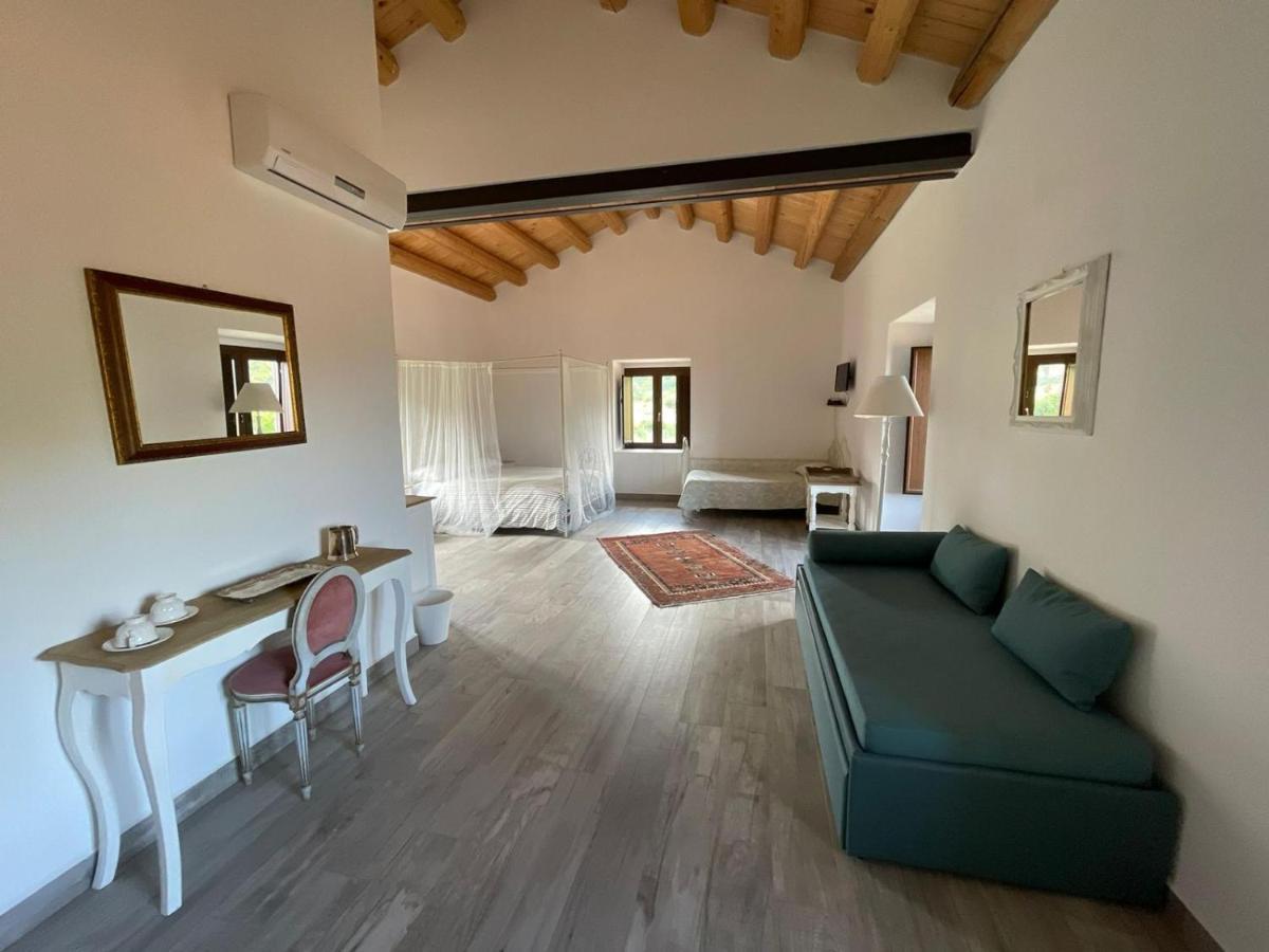 Antico Borgo Buonanotte Hotel San Mauro Castelverde Eksteriør billede