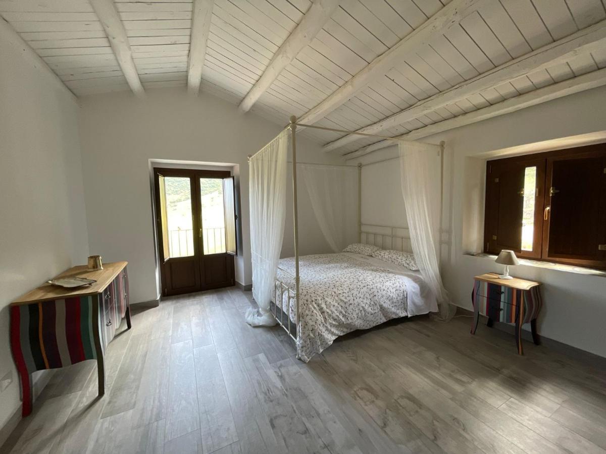 Antico Borgo Buonanotte Hotel San Mauro Castelverde Eksteriør billede